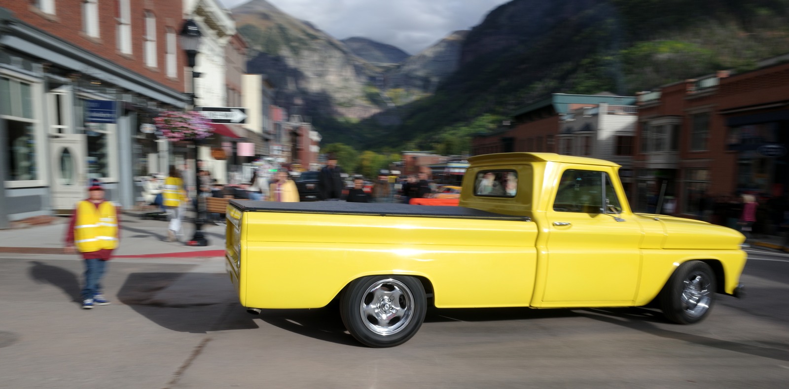 truck in motion